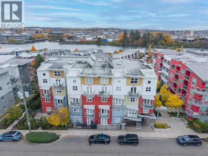 405 787 Tyee Rd, Victoria