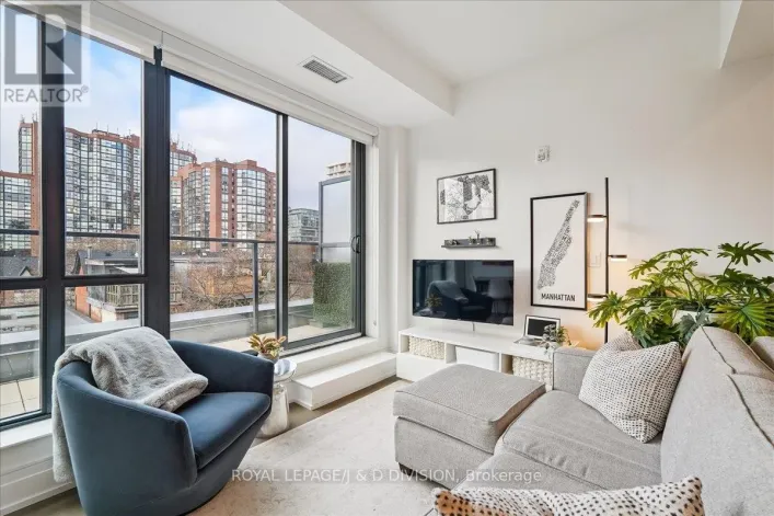 405 - 90 NIAGARA STREET, Toronto