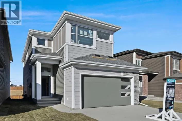 405 Corner Glen Way NE, Calgary