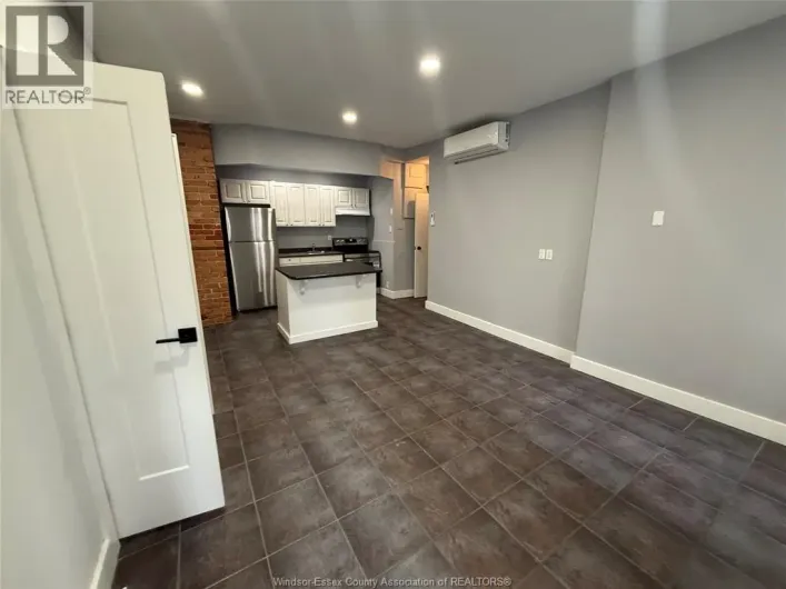 405 PELISSIER Unit# A, Windsor