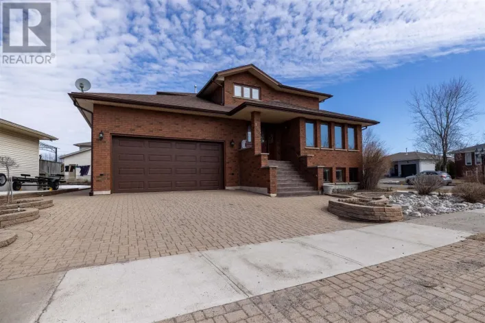 405 Riviera DR, Thunder Bay