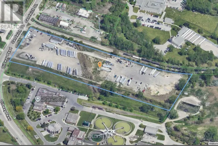 4059 SANDWICH STREET, Windsor