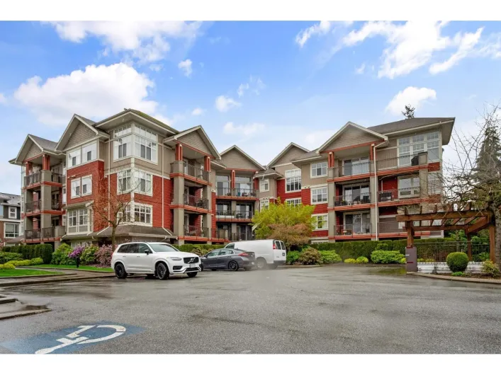 405A 45595 TAMIHI WAY|Garrison Crossing, Chilliwack