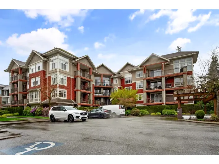405A 45595 TAMIHI WAY|Garrison Crossing, Chilliwack