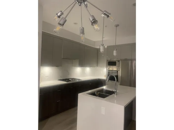406 14438 72 AVENUE, Surrey