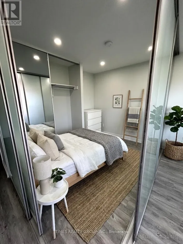 406 - 15 WALMER ROAD, Toronto