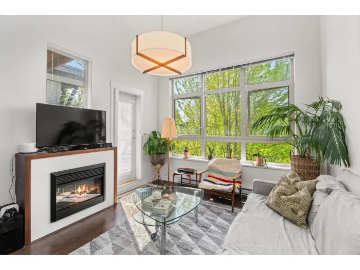 406 15988 26 AVENUE, Surrey