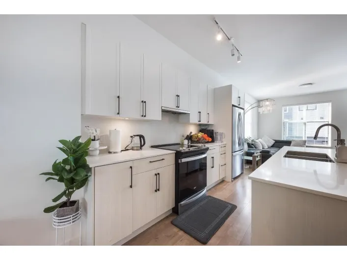 406 2267 MCKENZIE ROAD, Abbotsford