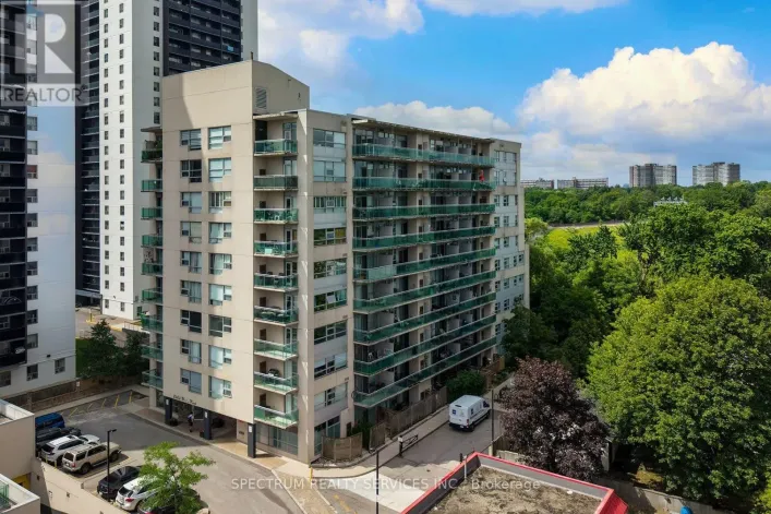 406 - 2464 WESTON ROAD, Toronto