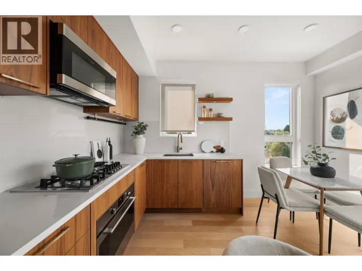 406 2550 GARDEN DRIVE, Vancouver