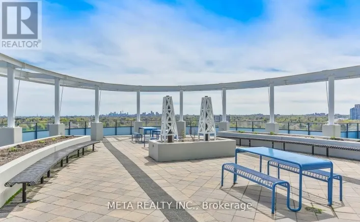 406 - 2885 BAYVIEW AVENUE, Toronto