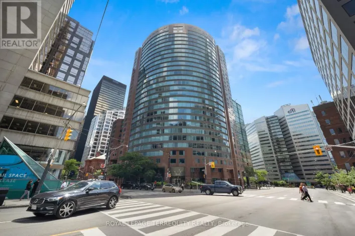 406 - 33 UNIVERSITY AVENUE, Toronto