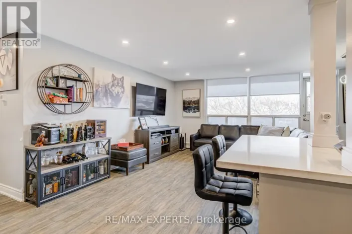 406 - 3390 WESTON ROAD, Toronto