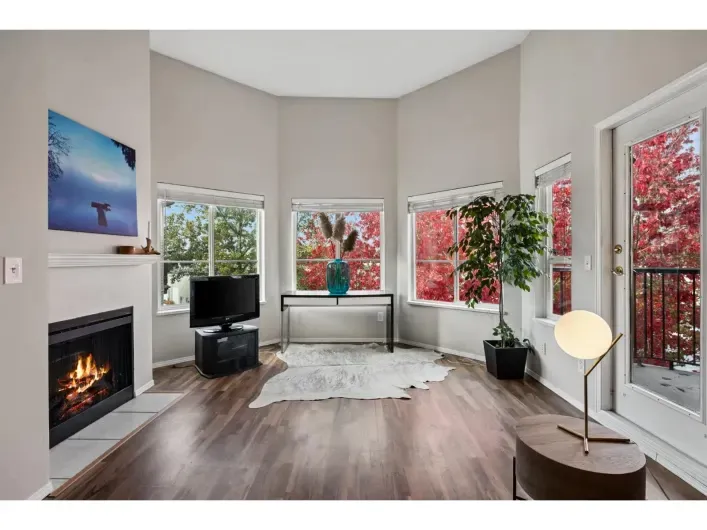 406 5765 GLOVER ROAD, Langley