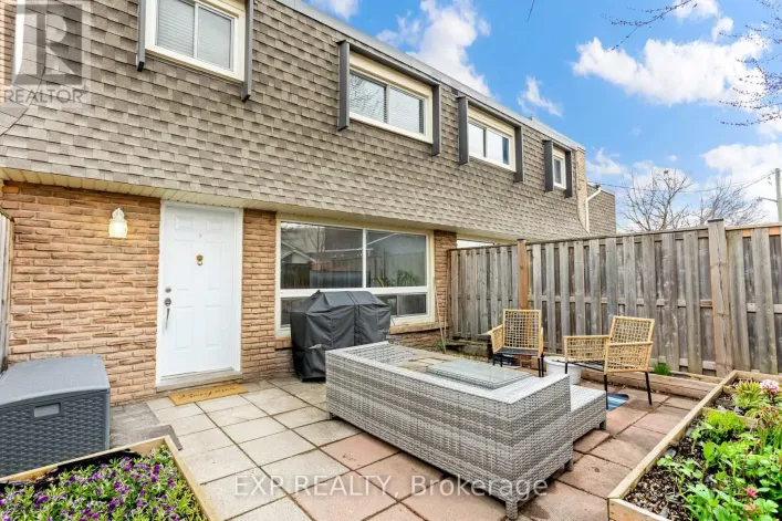 406 - 7 VIKING COURT, Grimsby