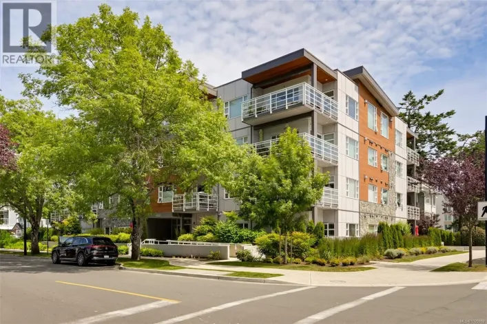 406 9861 Third St, Sidney