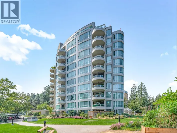 406 995 ROCHE POINT DRIVE, North Vancouver