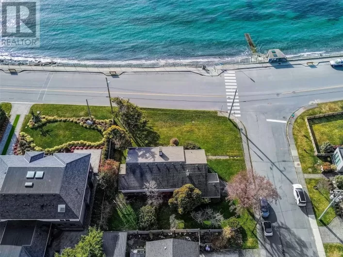 406 Beach Dr, Oak Bay