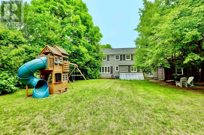 406 CHRISTINA DRIVE, Oakville