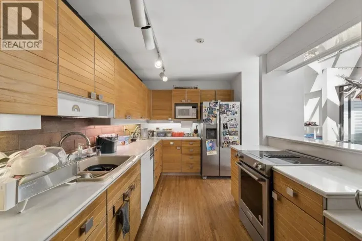 406 GREENSBORO PLACE, Vancouver