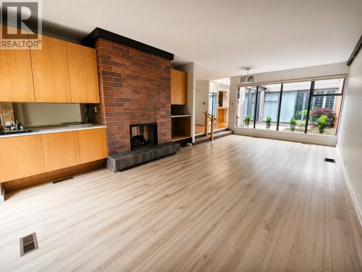 406 GREENSBORO PLACE, Vancouver