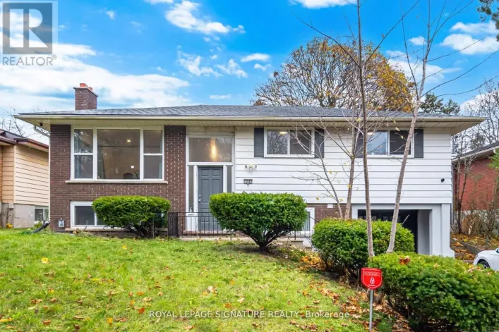 406 TAMARACK DRIVE, Waterloo