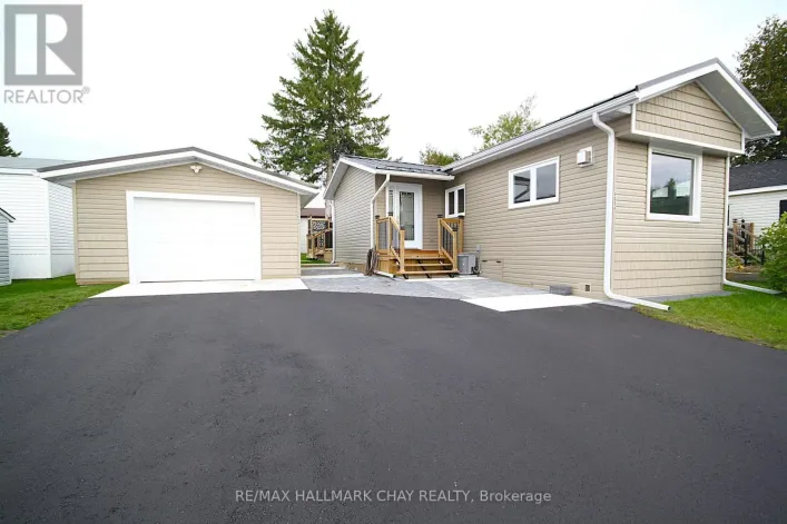 4064 ASH CRESCENT, Severn