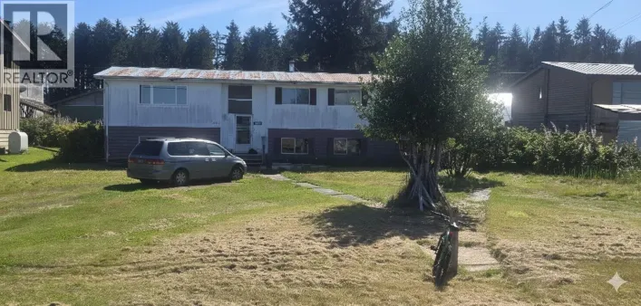 House for sale: 406A SCHOOL ROAD, Skidegate/Sandspit