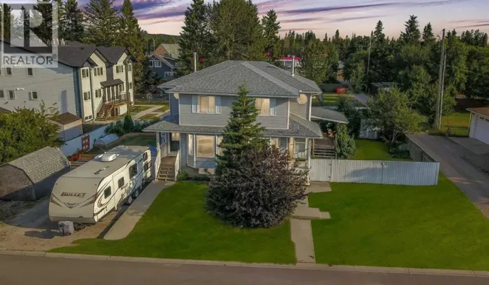 407 1 Avenue NW, Sundre