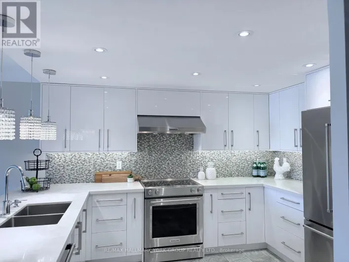 407 - 100 OBSERVATORY LANE, Richmond Hill