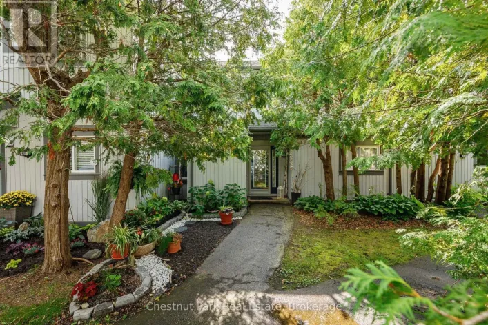 407 - 12 DAWSON DRIVE, Collingwood