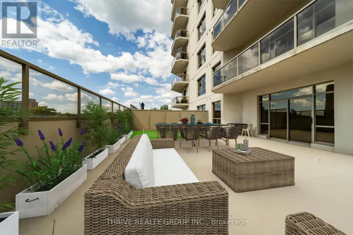 407 - 250 PALL MALL STREET, London East