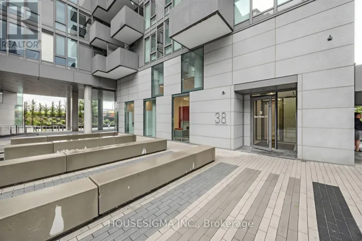 407 - 38 MONTE KWINTER COURT, Toronto