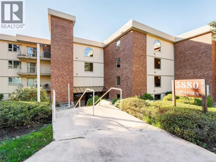 407 3880 Quadra St, Saanich