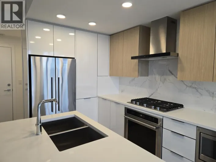 407 7769 PARK CRESCENT, Burnaby