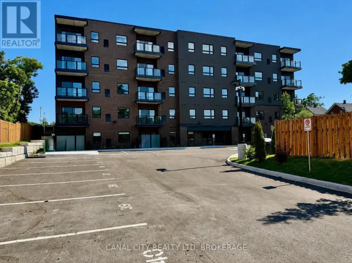 407 - 8 HUTT LANE, Thorold