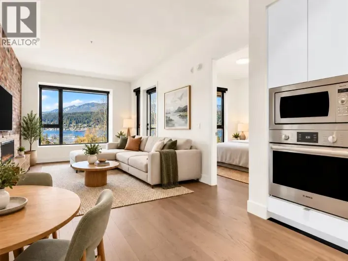 407 83 MOODY STREET, Port Moody