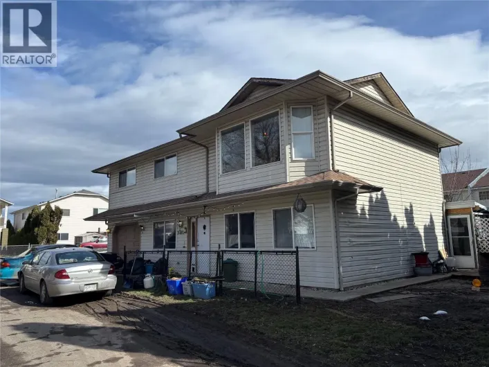 Row / Townhouse for sale: 407 Baird Avenue Unit# 5, Enderby