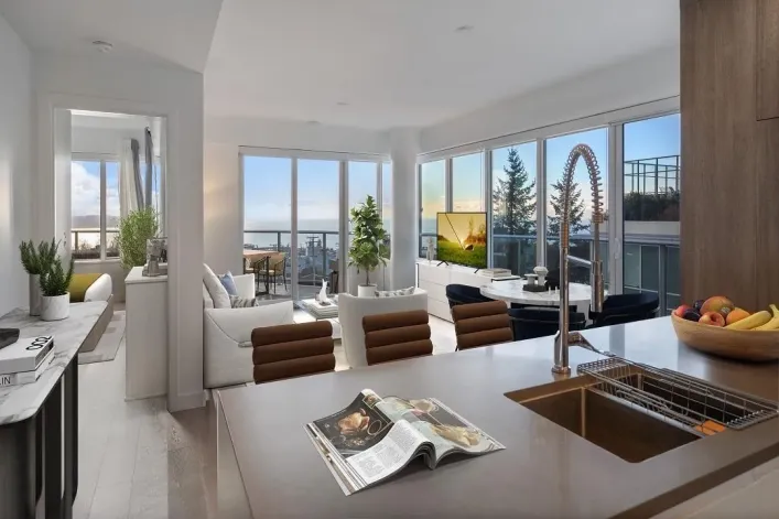 408 1441 JOHNSTON ROAD, White Rock