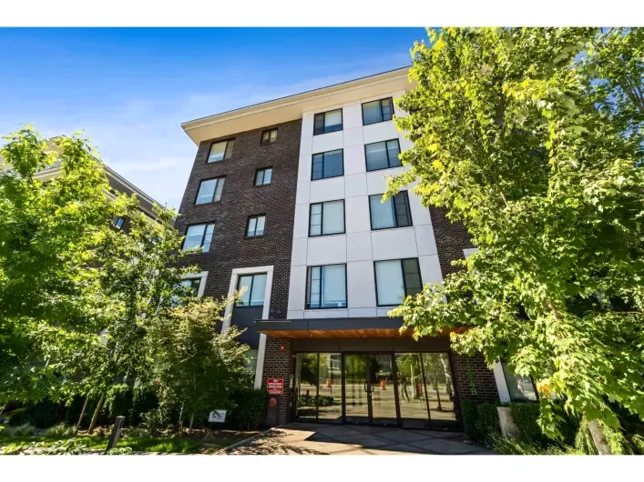 408 15848 FRASER HIGHWAY, Surrey