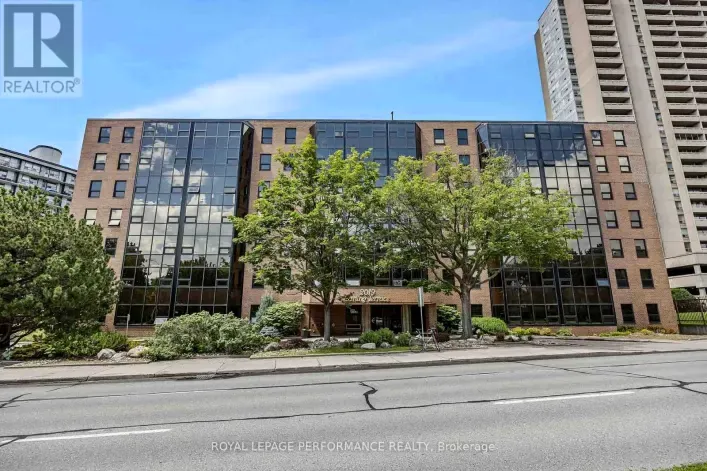 Apartment for sale: 408 - 2019 CARLING AVENUE N, Ottawa