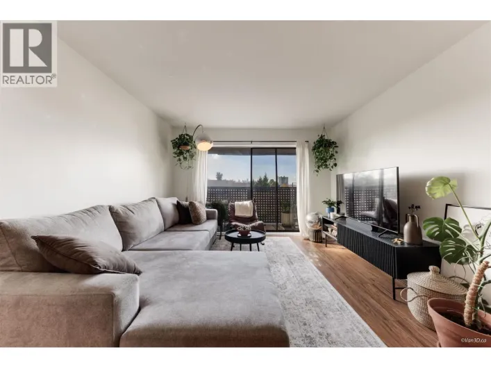 408 2215 DUNDAS STREET, Vancouver