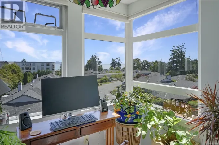 408 5110 Cordova Bay Rd, Saanich