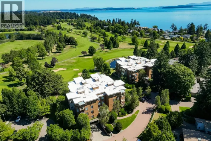 408 5329 Cordova Bay Rd, Saanich