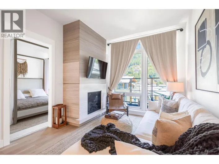 408 6687 NELSON AVENUE, West Vancouver