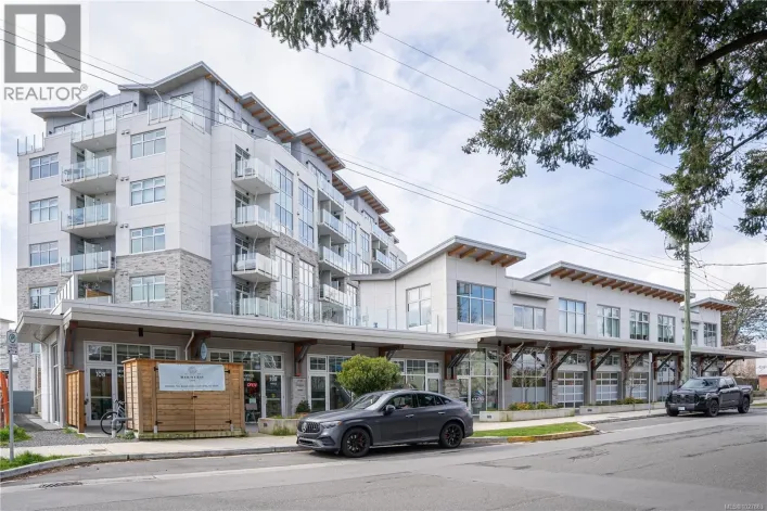 408 916 Lyall St, Esquimalt