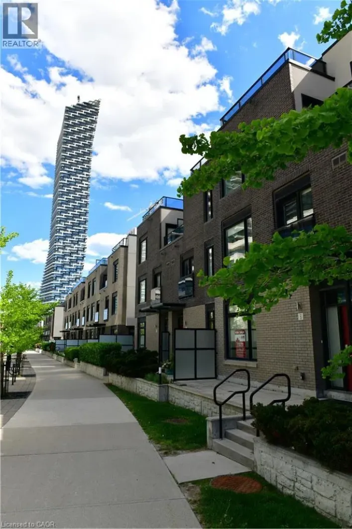 4080 PARKSIDE VILLAGE Drive Unit# 3, Mississauga