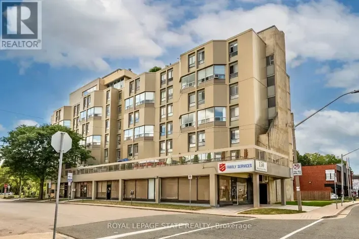 Apartment for sale: 409 - 10 JOHN STREET W, Hamilton