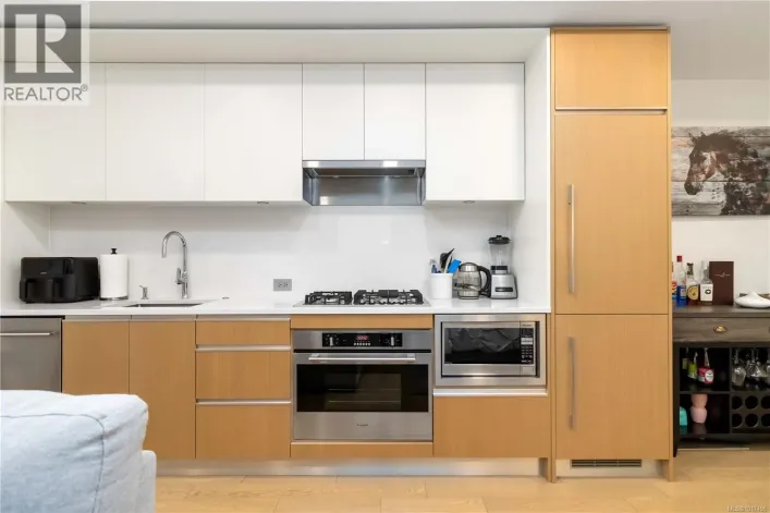 409 1033 Cook St, Victoria