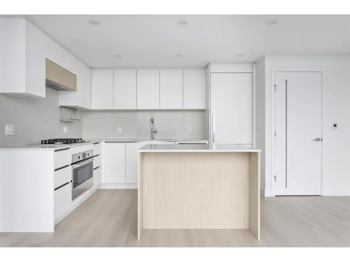 409 13573 98A AVENUE, Surrey